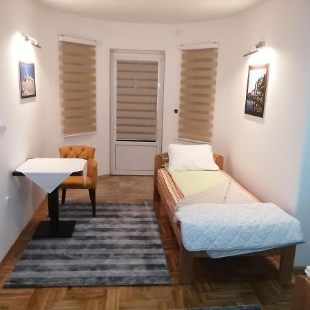 Ortodoks Daire Brus Dış mekan fotoğraf